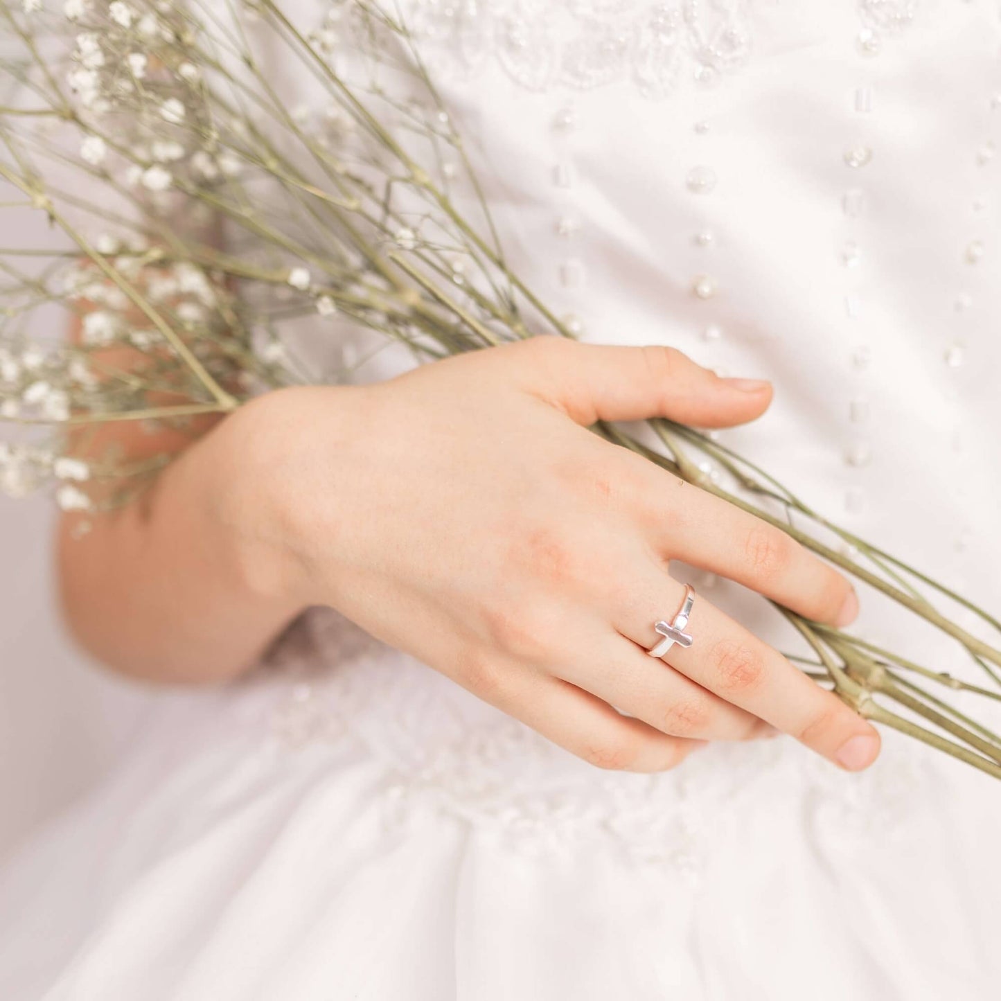 Curved Large Cross Ring in Silver